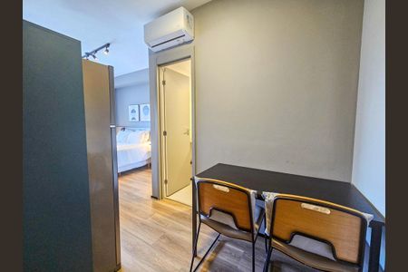 Studio de kitnet/studio à venda com 1 quarto, 30m² em Jardim das Acacias, São Paulo