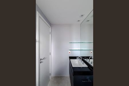 Studio para alugar com 54m², 1 quarto e 1 vaga Studio para alugar com 54m², 1 quarto e 1 vagaBanheiro da Suíte
