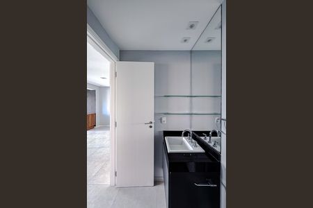 Studio para alugar com 54m², 1 quarto e 1 vaga Studio para alugar com 54m², 1 quarto e 1 vagaBanheiro