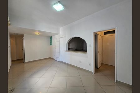 Sala de apartamento para alugar com 2 quartos, 65m² em Tijuca, Rio de Janeiro