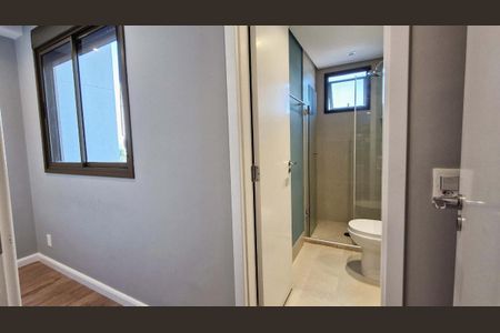 Apartamento à venda com 93m², 2 quartos e 2 vagasBanheiro