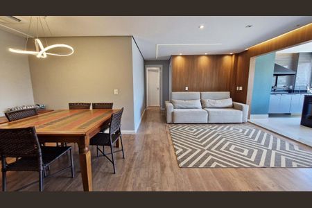 Apartamento à venda com 93m², 2 quartos e 2 vagasSala