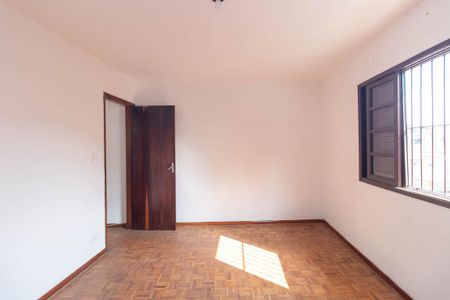 Casa à venda com 88m², 2 quartos e 4 vagas Casa à venda com 88m², 2 quartos e 4 vagasQuarto 2