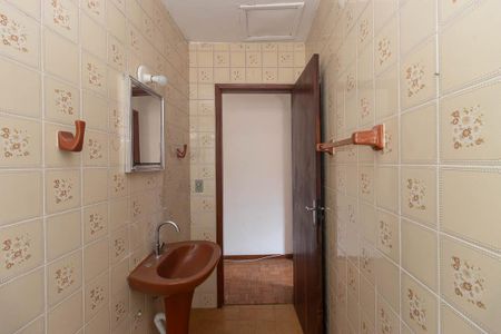 Casa à venda com 88m², 2 quartos e 4 vagas Casa à venda com 88m², 2 quartos e 4 vagasBanheiro