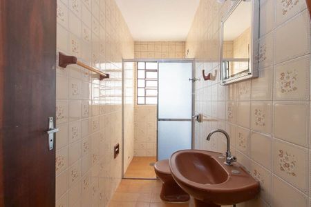 Casa à venda com 88m², 2 quartos e 4 vagas Casa à venda com 88m², 2 quartos e 4 vagasBanheiro