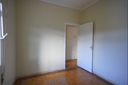 Quarto 1 de apartamento para alugar com 3 quartos, 92m² em São João, Porto Alegre