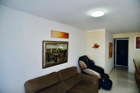 Sala de apartamento para alugar com 3 quartos, 110m² em Barra da Tijuca, Rio de Janeiro