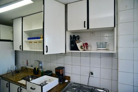 Apartamento para alugar com 110m², 3 quartos e 1 vaga Apartamento para alugar com 110m², 3 quartos e 1 vagaCozinha