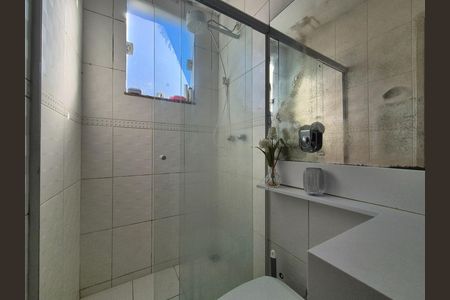 Casa de condomínio para alugar com 220m², 3 quartos e 3 vagas