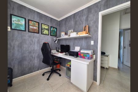 Casa de condomínio para alugar com 220m², 3 quartos e 3 vagas