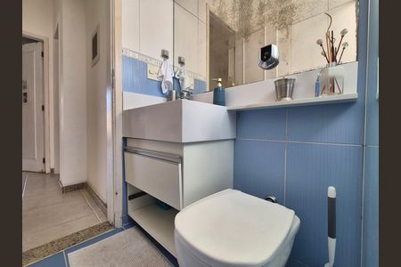 Casa de condomínio para alugar com 220m², 3 quartos e 3 vagas