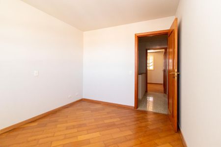 Quarto 1 de casa à venda com 3 quartos, 216m² em Guabirotuba, Curitiba