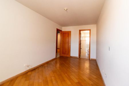 Casa à venda com 216m², 3 quartos e 4 vagasQuarto 2 - Suíte