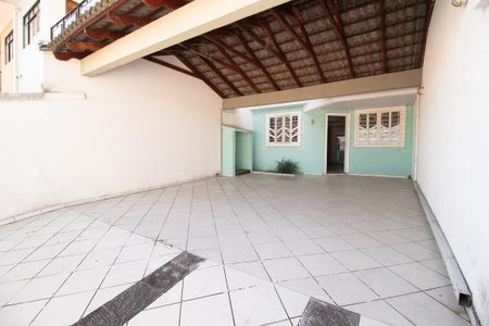Casa à venda com 216m², 3 quartos e 4 vagasGaragem