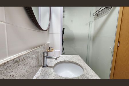Banheiro  de kitnet/studio para alugar com 1 quarto, 18m² em Amaralina, Salvador