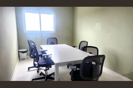 Studio para alugar com 18m², 1 quarto e 1 vaga Studio para alugar com 18m², 1 quarto e 1 vagaÁrea comum - Sala de reunião