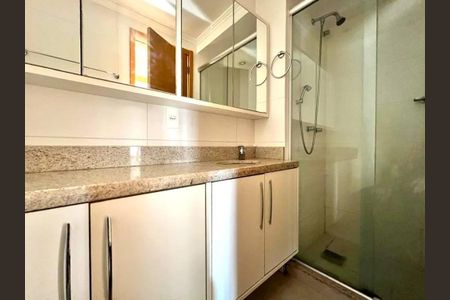 Apartamento para alugar com 64m², 2 quartos e 2 vagasBanheiro 1