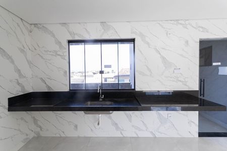 Sala/Cozinha de casa de condomínio à venda com 2 quartos, 127m² em Nacional, Contagem