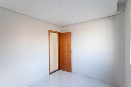 Quarto  de casa de condomínio à venda com 2 quartos, 127m² em Nacional, Contagem
