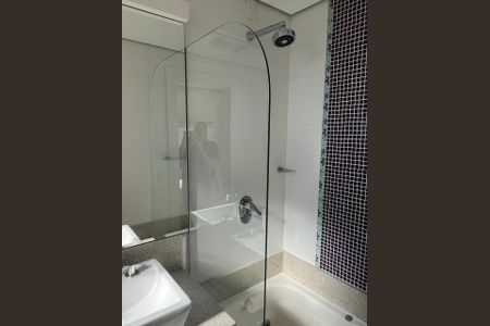 Apartamento à venda com 126m², 3 quartos e 2 vagas Apartamento à venda com 126m², 3 quartos e 2 vagasBanheiro