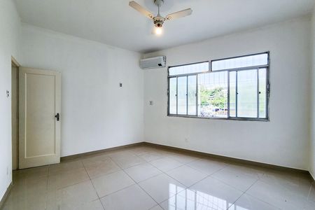 Apartamento para alugar com 120m², 3 quartos e sem vaga Apartamento para alugar com 120m², 3 quartos e sem vagaSuíte