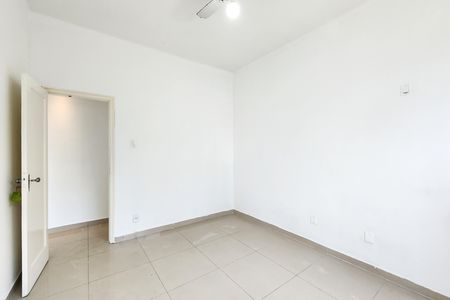 Apartamento para alugar com 120m², 3 quartos e sem vaga Apartamento para alugar com 120m², 3 quartos e sem vagaQuarto 1