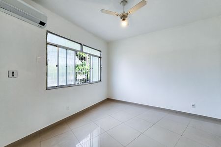 Apartamento para alugar com 120m², 3 quartos e sem vaga Apartamento para alugar com 120m², 3 quartos e sem vagaSuíte