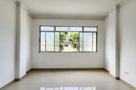 Apartamento para alugar com 120m², 3 quartos e sem vaga Apartamento para alugar com 120m², 3 quartos e sem vagaSala