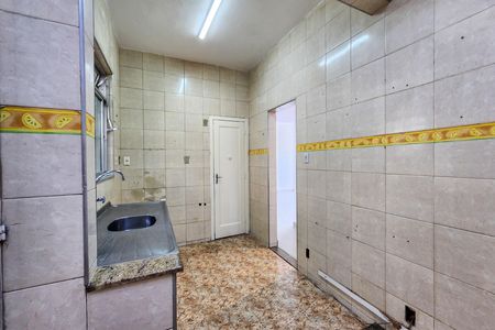 Apartamento para alugar com 120m², 3 quartos e sem vaga Apartamento para alugar com 120m², 3 quartos e sem vagaCozinha