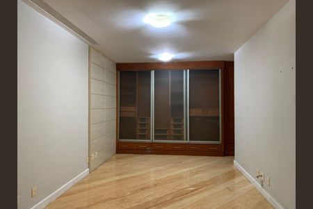 Apartamento para alugar com 190m², 4 quartos e 3 vagas