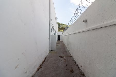 Casa para alugar com 612m², 5 quartos e 8 vagasCorredor