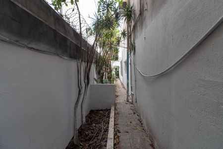 Casa para alugar com 612m², 5 quartos e 8 vagasCorredor