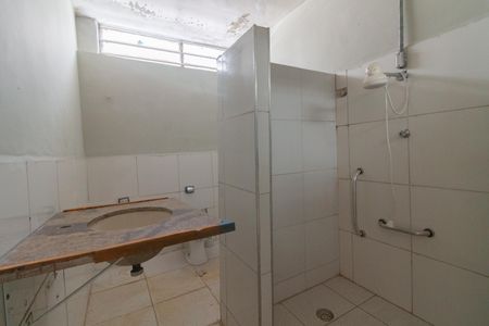 Casa para alugar com 612m², 5 quartos e 8 vagasBanheiro