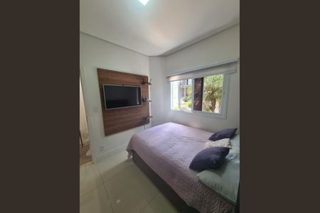 Casa à venda com 272m², 4 quartos e sem vaga