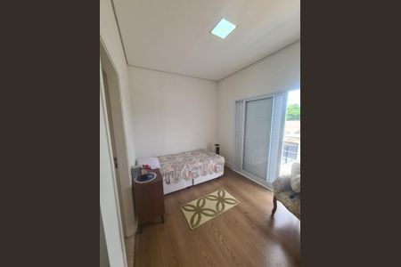 Casa à venda com 272m², 4 quartos e sem vaga