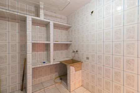 Casa para alugar com 20m², 1 quarto e sem vaga Casa para alugar com 20m², 1 quarto e sem vagaÁrea de Serviço