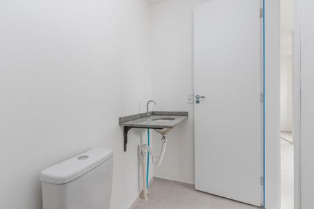 Apartamento à venda com 37m², 2 quartos e sem vaga Apartamento à venda com 37m², 2 quartos e sem vagaBanheiro