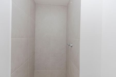 Apartamento à venda com 37m², 2 quartos e sem vaga Apartamento à venda com 37m², 2 quartos e sem vagaBanheiro