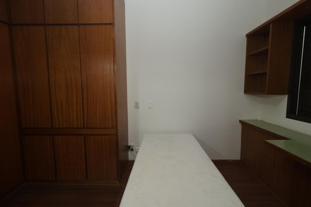 Apartamento à venda com 178m², 3 quartos e 3 vagasSuíte 2