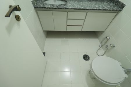 Apartamento à venda com 178m², 3 quartos e 3 vagasBanheiro da Suíte 2