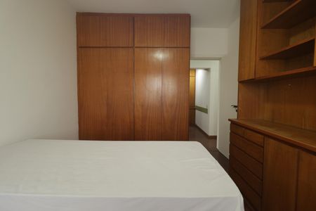 Apartamento à venda com 178m², 3 quartos e 3 vagasSuíte 1