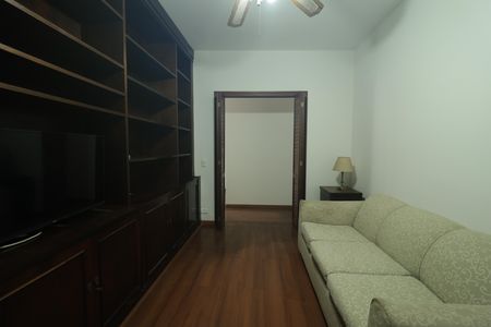 Apartamento à venda com 178m², 3 quartos e 3 vagasSala de TV