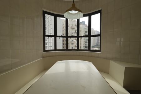 Apartamento à venda com 178m², 3 quartos e 3 vagasCozinha