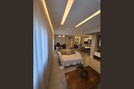 Apartamento à venda com 131m², 3 quartos e 3 vagas