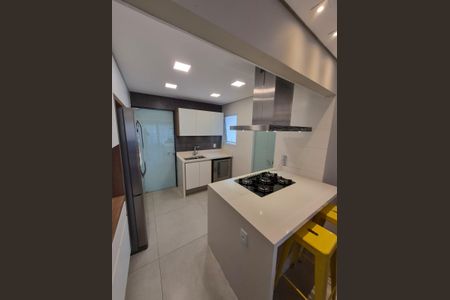 Apartamento à venda com 131m², 3 quartos e 3 vagas