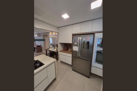 Apartamento à venda com 131m², 3 quartos e 3 vagas