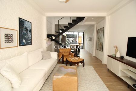 Casa à venda com 2 quartos, 160m² em Vila Bertioga, São Paulo