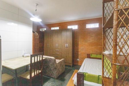 Quarto  de kitnet/studio para alugar com 1 quarto, 26m² em Campanário, Diadema