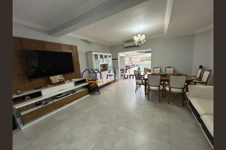 Casa à venda com 3 quartos, 250m² em Jardim Londrina, São Paulo
