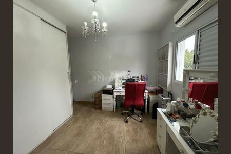 Casa à venda com 3 quartos, 250m² em Jardim Londrina, São Paulo